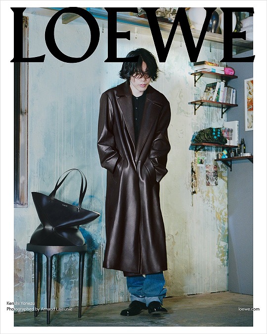 LOEWE 预售2024秋冬男士新包：Puzzle Fold 托特包，尼龙材质